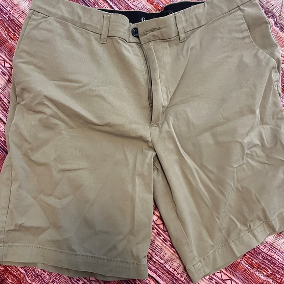 Goodfellow & Co Mens 9” Inseam Khaki Shorts - Picture 1 of 6